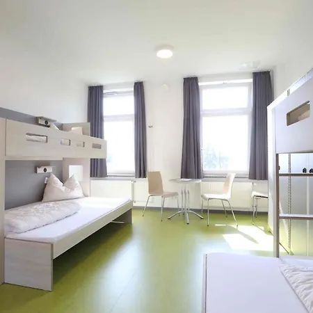 Hostel Bad *